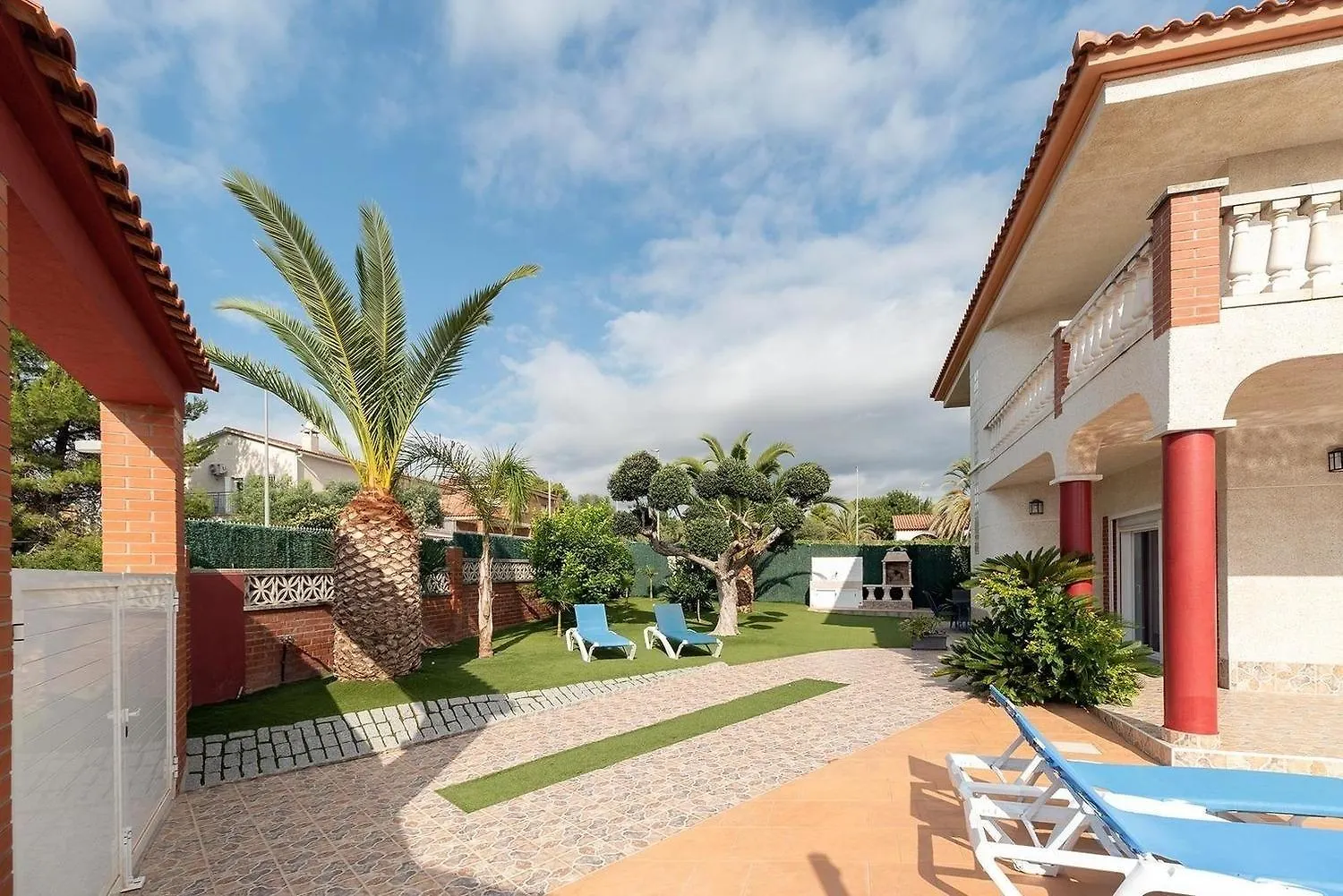 Freistehendes Ferienhaus In Cubelles Mit Privatem Pool