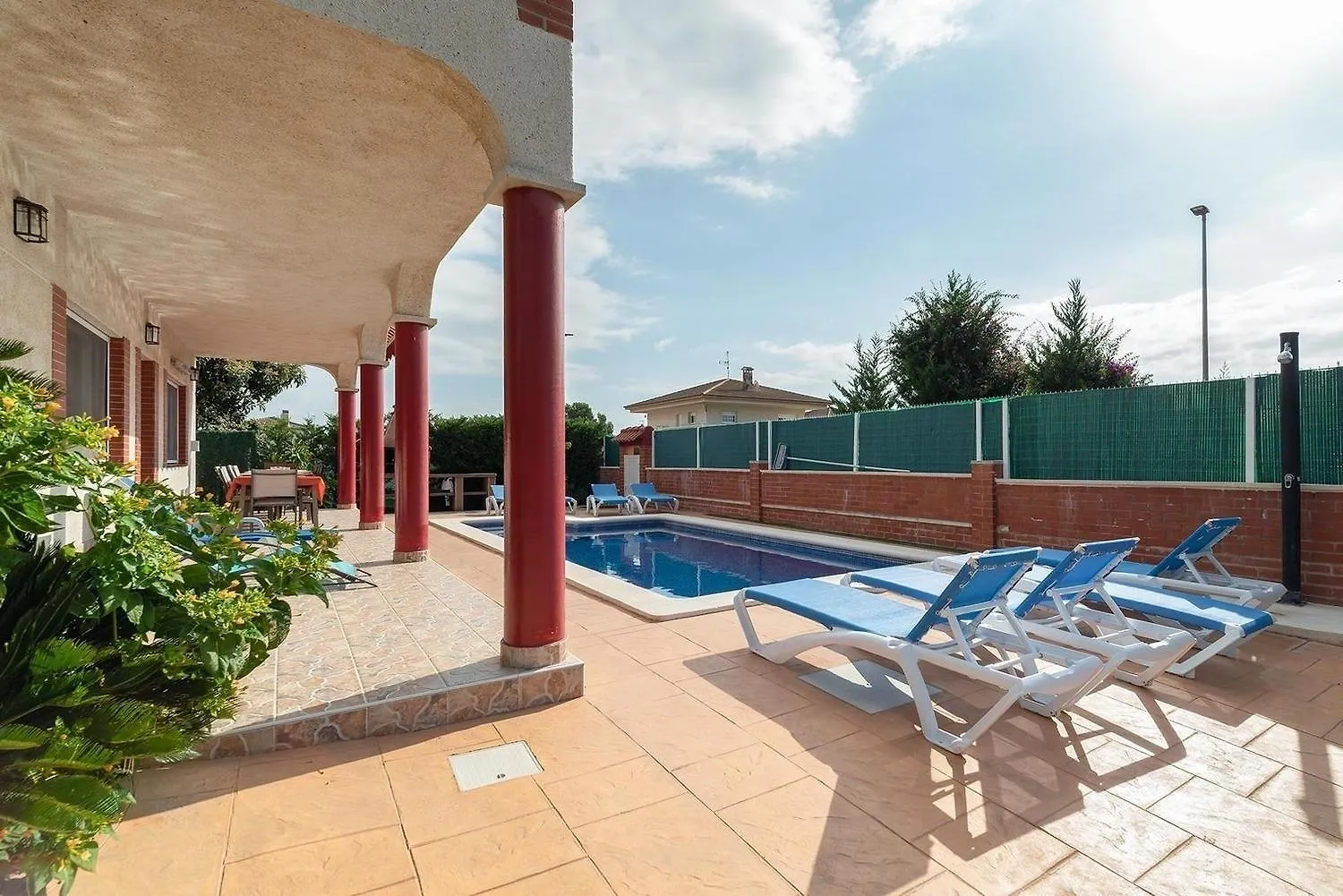 Holiday home Freistehendes Ferienhaus In Cubelles Mit Privatem Pool